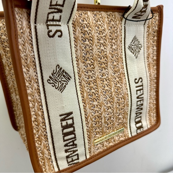 Steve Madden Bwebber crossbody bag - Picture 8 of 16